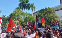 Ribuan Orang Demo Tuntut Usut Dalang Korupsi Siak - GenPI.co Riau