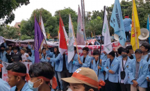 Rencana Harga BBM Naik, Mahasiswa Unri: Rakyat Tercekik! - GenPI.co Riau