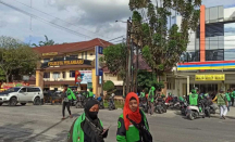 Ratusan Ojol Ribut dengan Petugas Keamanan Perumahan di Pekanbaru - GenPI.co Riau