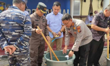 Polres Dumai Musnahkan 10,7 Kilogram Sabu Hasil Ungkap Kasus - GenPI.co Riau