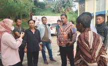Pimpinan Perusahaan Kepala Sawit di Riau Paksa Puluhan Buruh Keluar - GenPI.co Riau