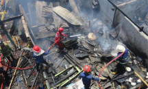 Kebakaran Hebat di Kota Makassar, 14 Mobil Damkar Dikerahkan - GenPI.co Sulsel