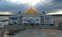 Masjid Al-Alam Wisata Religi Kendari, Indah Sekali - GenPI.co Sultra