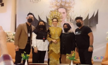 Cewek Merapat, Ada Demo Make Up di Claro Wedding Festival 2022 - GenPI.co Sultra