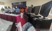 Polisi Ringkus Bandar Judi Online di Palembang, Omzetnya Ya Ampun - GenPI.co Sumsel