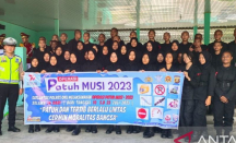Puluhan Pelajar SMA Taruna Bangsa Baturaja Dapat Helm Gratis - GenPI.co Sumsel