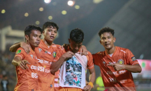 Pelatih Semen Padang FC Keluhkan Taktik Parkir Bus Persiraja - GenPI.co Sumsel