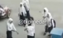 Viral! Video 2 Siswi SMP di Medan Jambak-jambakan - GenPI.co Sumut