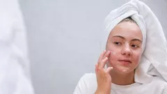 Perempuan Indonesia Pilih Pelembab Jadi Skincare Andalan, Kata Survei - GenPI.co