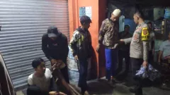 Polisi Bubarkan Aksi Perang Sarung di Sukabumi, 5 Bocah Ditangkap - GenPI.co