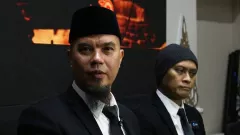 Ahmad Dhani Sindir Maia Estianty Lewat Video, Ustaz Derry Sulaiman: Mungkin Saking Cinta Anak - GenPI.co