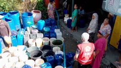 Sebagian Sumur Mengering, Kelangkaan Air Bersih Terjadi di Cilacap - GenPI.co