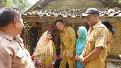 Korban Angin Puting Beliung di OKU Timur Dapat Bantuan Bedah Rumah - GenPI.co