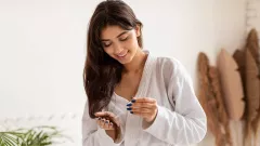 3 Serum Bikin Rambut Tampak Lebih Tebal dan Sehat, Kamu Harus Coba - GenPI.co