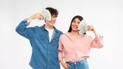 Cara Pasangan Cerdas Jaga Finansial Tetap Sehat, Uang Bukan Sumber Masalah - GenPI.co