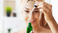 4 Rekomendasi Serum Asam Hialuronat, Kulit Kenyal dan Terhidrasi - GenPI.co