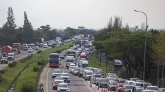 Cegah Macet Parah, Polri Berlakukan One Way di Tol Mulai H-3 Lebaran - GenPI.co