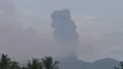 Waspada! Gunung Dukono di Maluku Utara Erupsi - GenPI.co