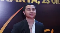 Lamaran Bastian Steel dan Sitha Marino Cuma Gimmick - GenPI.co