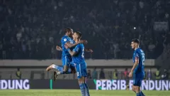 Bungkam Madura United, Persib Bandung Selangkah Lagi Juara Liga 1 - GenPI.co