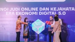 OVO Ajak Masyarakat Perangi Judi Online Pakai Gebuk Judol - GenPI.co