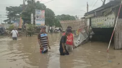 Bekasi Dikepung Banjir Akibat Hujan Deras, 7 Kecamatan Lumpuh - GenPI.co