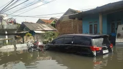 Bandung Dikepung Banjir, 8.043 Rumah Terendam dan 635 Jiwa Mengungsi - GenPI.co