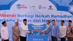 Ramadan 2025: Le Minerale Gandeng Baznas Ajak Jemaah Istiqlal Bantu Palestina - GenPI.co