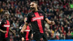 Jonathan Tah Laris Manis, Jadi Rebutan Manchester United dan Barcelona - GenPI.co