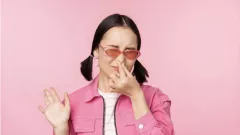 Area Wanita Keluarkan Bau Tak Sedap? Daun Sirih Solusinya! - GenPI.co