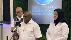 Menteri HAM Sebut Pendidikan di Barak Militer Oke, Asal Tanpa Cubit & Pukul - GenPI.co
