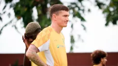 Tanpa Slavko Lawan Semen Padang, Pelatih Persebaya Dipaksa Berpikir Keras - GenPI.co