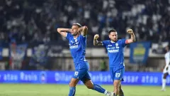 Nasib Gelandang Subur Persib Bandung Tyronne del Pino Belum Jelas, Bakal Bertahan? - GenPI.co