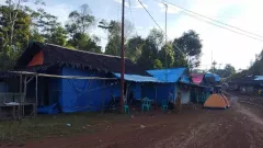 DPRD Banten Sebut 135 KK Korban Bencana 2020 di Lebak Masih di Huntara, Kondisinya Pedih - GenPI.co