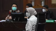 Geledah Rumah Kasus Suap Eks Bupati Kuker, KPK Sita Rp788 Juta hingga 41.300 Dolar AS - GenPI.co