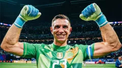 Jual Andre Onana, Manchester United Datangkan Emiliano Martinez - GenPI.co