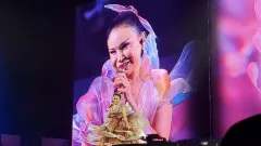 Konser Tunggal, Rossa Ingatkan Penggemar soal Perjuangan - GenPI.co