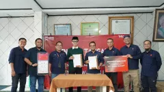 Perluas Akses Digital dan Peluang Usaha, Telkomsel Rangkul Yayasan Attaqwa Cianjur - GenPI.co