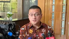 Kader PDIP Nilai Kasus Hasto Kristiyanto Bermuatan Politis, Sebaiknya Dibebaskan - GenPI.co