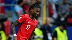 Bayern Munchen Sempat Senggol AC Milan Bahas Rafael Leao, Tetapi Gagal - GenPI.co