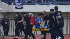 Duh! Bek Persib Jufriyanto Alami Patah Tulang Rusuk, Terancam Absen di Liga 1 - GenPI.co