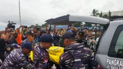 Jenazah Korban KMP Tunu Kembali Ditemukan, SAR Perluas Area Pencarian hingga 30 Mil - GenPI.co