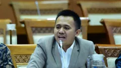 DPR RI Kritik PLN, Soroti Token Error dan Tarif Listrik Naik hingga 50 Persen - GenPI.co
