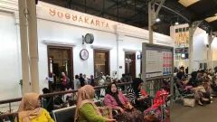 Tiket KA Jarak Jauh Bisa Dipesan H-30 Menit, Ini Syaratnya - GenPI.co