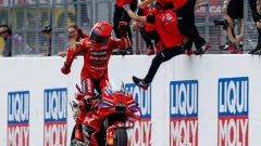 Juara MotoGP Jerman 2025, Marc Marquez Selebrasi dengan Gaya Aura Farming - GenPI.co