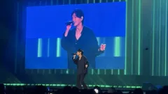 Suaranya Dipuji Sangat Merdu, Chen EXO Merasa Kemampuannya Masih Kurang - GenPI.co