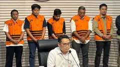 Bupati Kolaka Timur Abdul Azis jadi Tersangka, Diduga Terima Uang Suap Proyek RSUD - GenPI.co