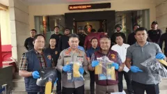 Beraksi di 3 Provinsi, Komplotan Pencuri Ganjal ATM Diringkus Polisi - GenPI.co