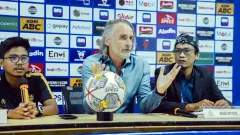 Jan Olde Riekerink Apresiasi Skuad Dewa United Meski Kalah dari Persib - GenPI.co BANTEN