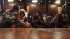 Pemain Persib Bobotoh Gelar Doa Bersama untuk Korban Tragedi Kanjuruhan - GenPI.co JABAR